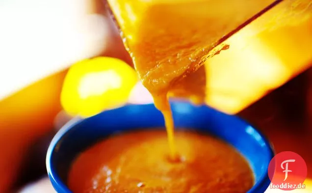 Karotten-Thymian-Suppe mit Sahne