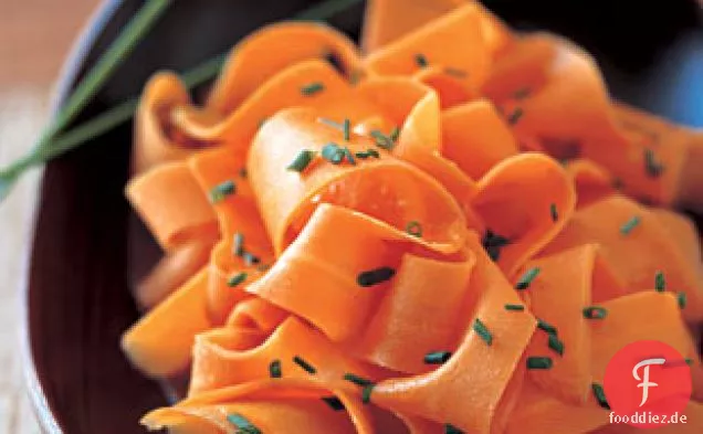 Orange Glasierte Karotten-Bänder