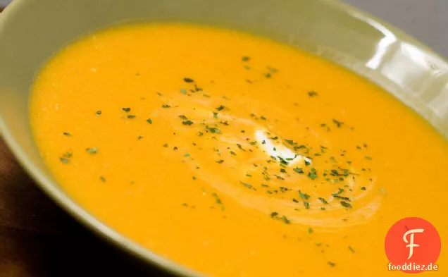 Karotten-Ingwer-Suppe mit Sternanis-Rezept