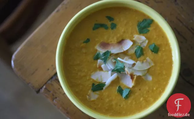 Geröstete Karotten-rote Curry-Suppe
