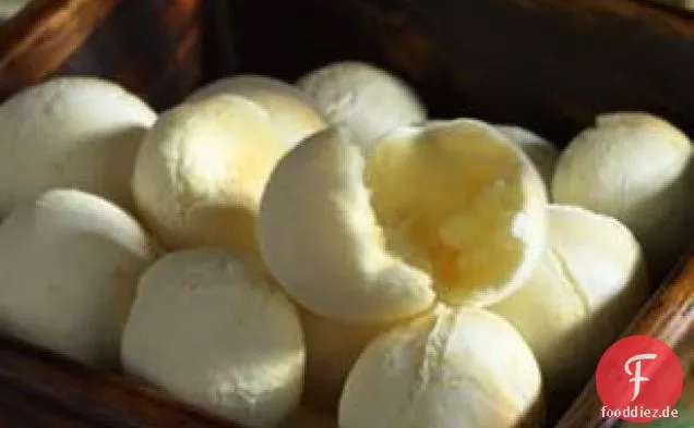 Zähe Maniok-Käse-Puffs