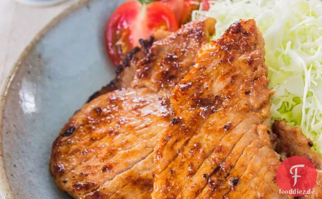 Pirikara Shogayaki (würziger Ingwer gebratenes Schweinefleisch)
