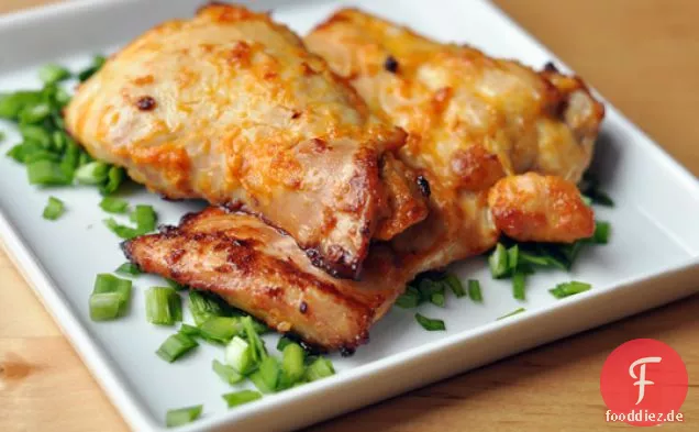 Würzig Gebratene Hähnchenschenkel Mit Miso Und Ingwer
