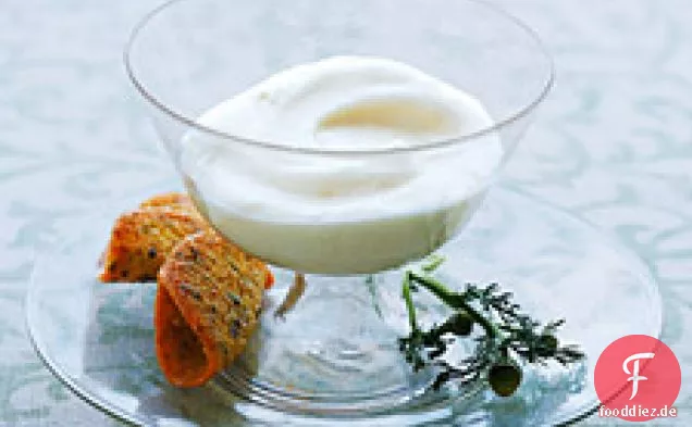 Zitronen-Ingwer-Mousse und Pistazien-Tuiles