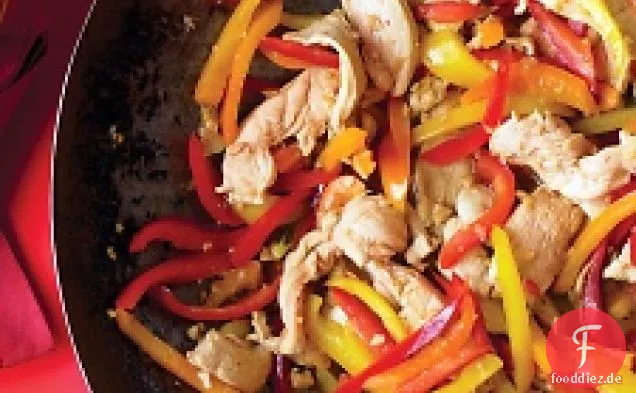 Gebratenes Honig-Ingwer-Huhn mit Paprika