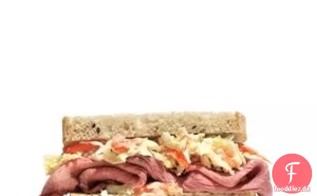 Roastbeef und Meerrettich Slaw Sandwich