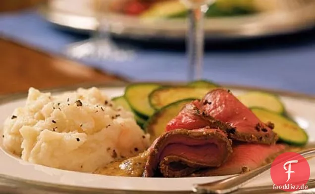 Roastbeef mit Meerrettich-Senf-Sauce
