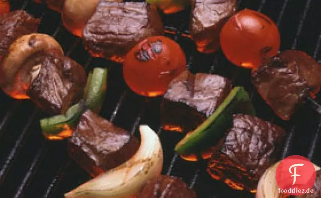 Rindfleisch Kabobs mit Meerrettichsauce