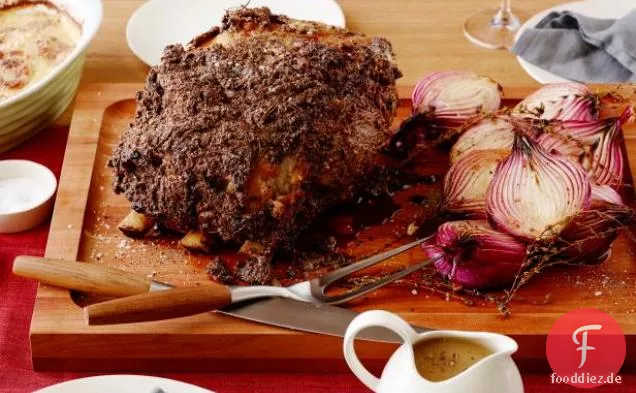 Gebratene Prime Rib vom Rind mit Meerrettichkruste