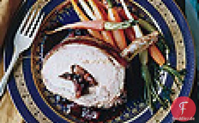Schweinebraten mit winterlichem Obst und Portweinsauce