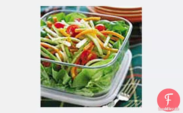 Knackiger Sommersalat mit Jalapeno Ranch Dressing