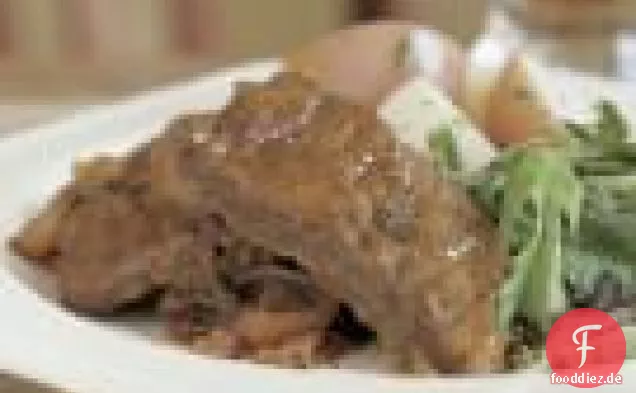 Rindfleisch und Zwiebeln in Bier geschmort[carbonnades À La Flamande]