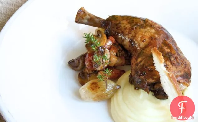 Coq-au-Vin mit Pastinakencreme