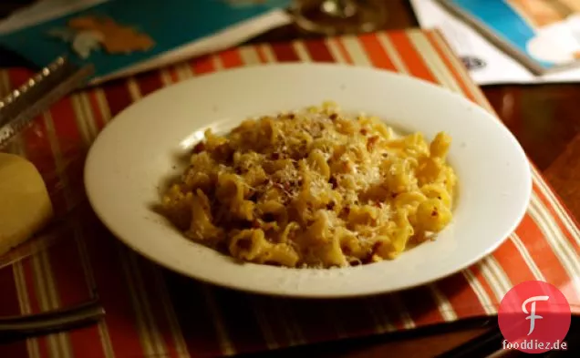 Abendessen heute Abend: Pasta mit Pastinaken und Speck