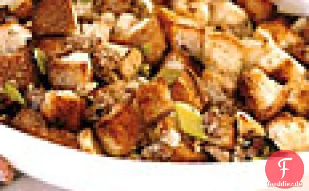 Apfel-, Wurst- und Pastinakenfüllung mit frischem Salbei