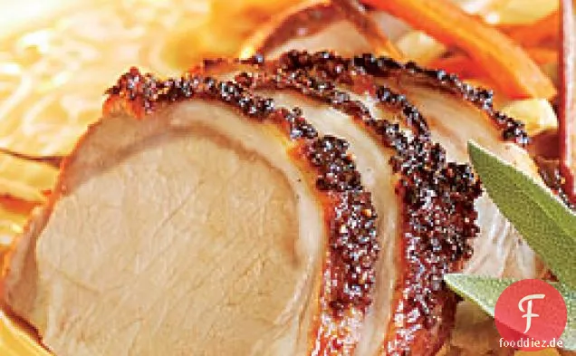 Glasierter Schweinebraten mit Karotten, Pastinaken & Birnen