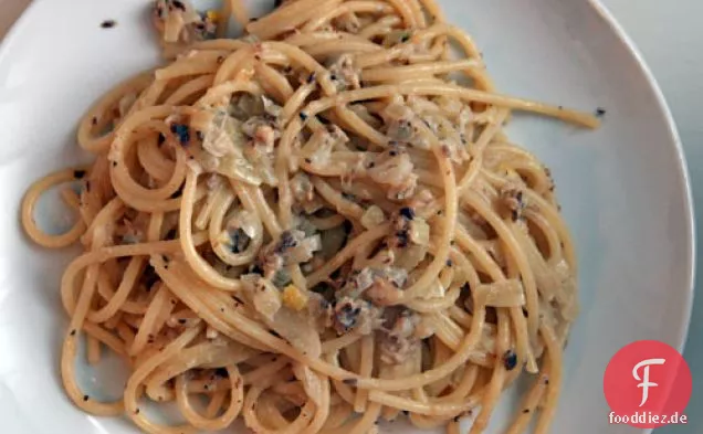 Abendessen heute Abend: venezianische Spaghetti mit Sardinen