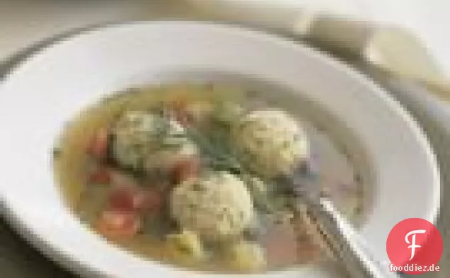 Huhn-Gemüse-Suppe mit Herbed Matzo Kugeln