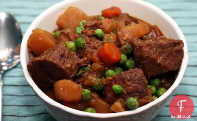 Winter-Gemüse-Rindfleisch-Eintopf