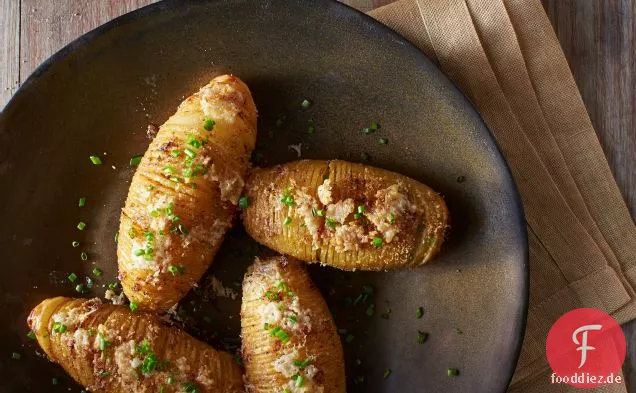 Gebackene Hasselback-Kartoffeln