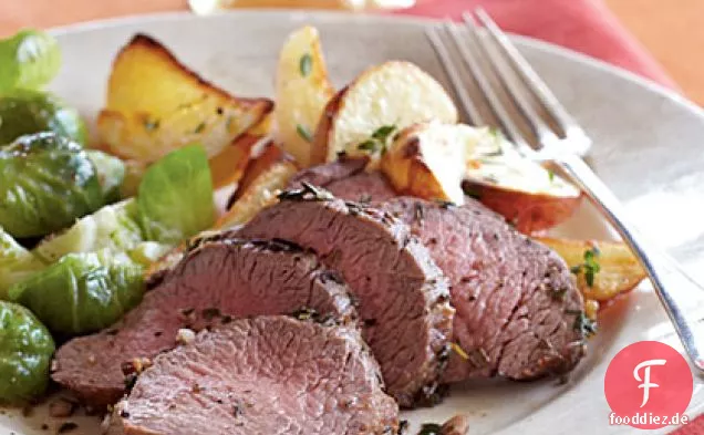 Kräuter-gebratenes Rindfleisch und Kartoffeln