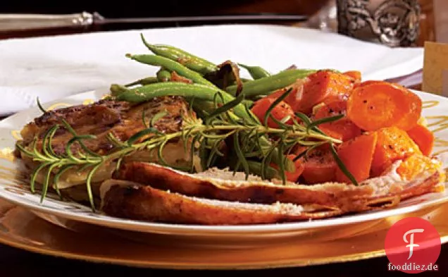 Gerösteter Knoblauch und Kräuterkartoffeln