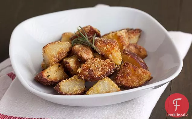Knusprige Parmesan-Rosmarin-Bratkartoffeln