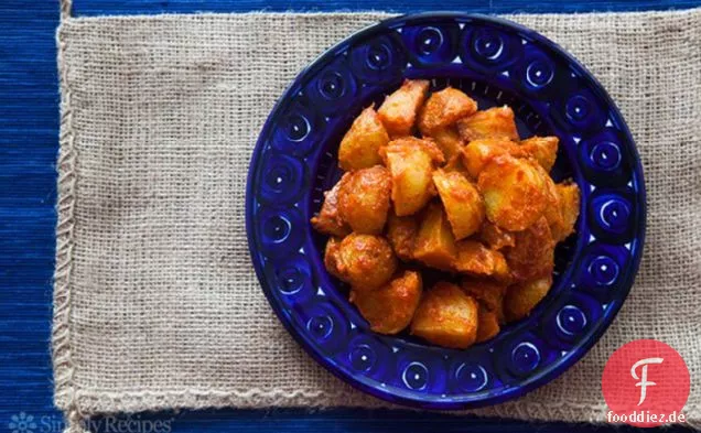 Spanische Bratkartoffeln mit Tomatensauce