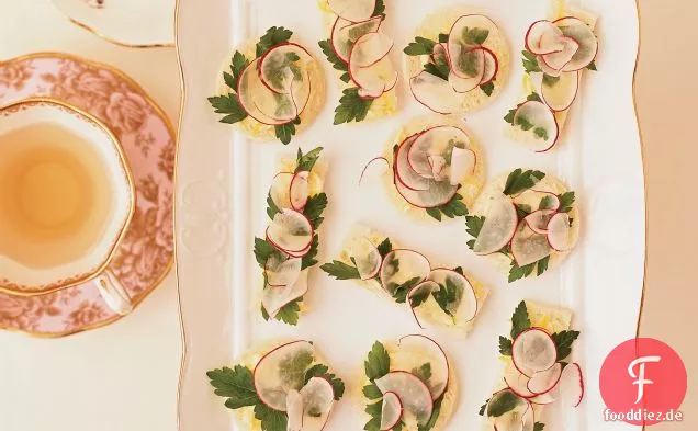 Rettich, Petersilie und Zitrone-Butter-Tee-Sandwiches