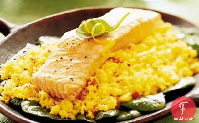 Gebratener Lachs mit Koriander-Couscous