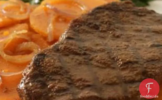 Marokkanisch geriebenes gegrilltes Steak & Süßkartoffeln