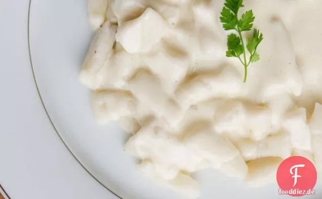 Taro-Gnocchi mit Gruyere-Creme