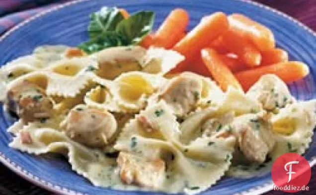 Cremiges Pesto-Huhn und Fliege