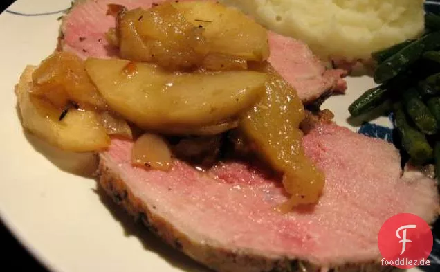 Gesund & Lecker: Schweinebraten en Cocotte mit Äpfeln und Schalotten