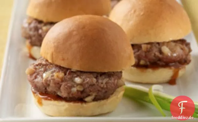 Asiatisch inspirierte Mini-Burger