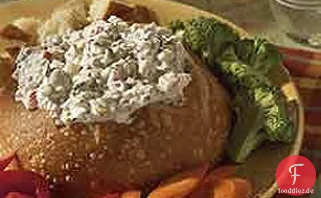 Brokkoli-Dip in Brotschüssel