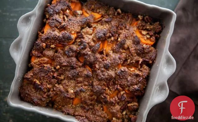 Ahorn-glasierte Yams mit Pecan Topping