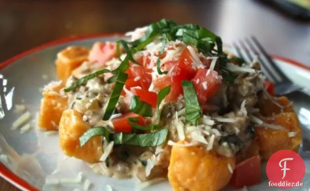 Süßkartoffel-Gnocchi mit italienischer Wurst Alfredo