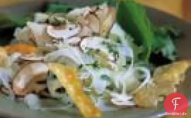 Pilze und Fenchel mit Parmesanchips