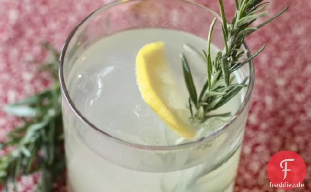 Rosmarin-Apfel-Cocktail