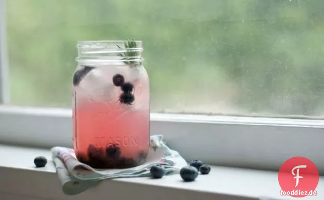 Blueberry Lavendel Harte Limonade Rezept