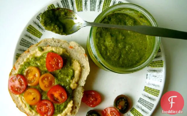 Grüner Riese Cilantro Pesto