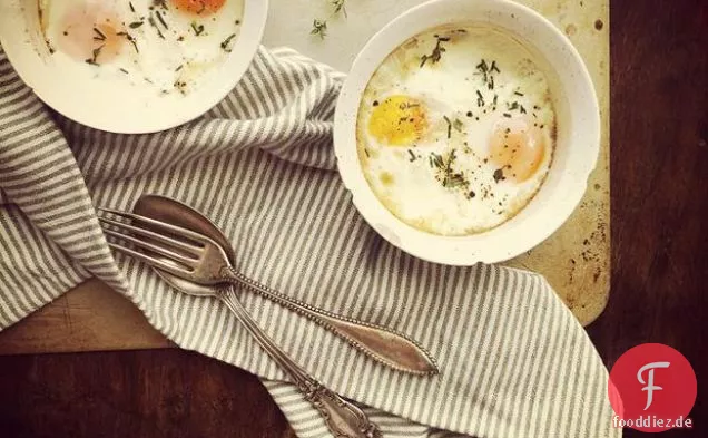 Gebackene Eier Mit Kräutern {oeufs En Cocotte}