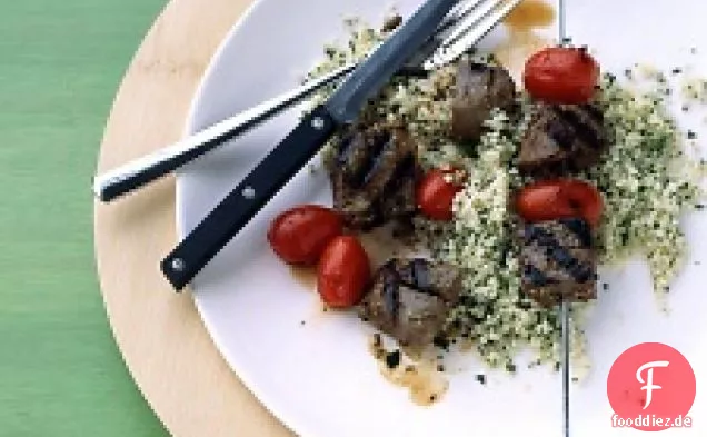 Rindfleisch und Trauben-Tomaten-Kebabs