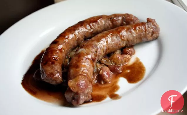 Abendessen heute Abend: Gebratene italienische Würstchen mit Trauben