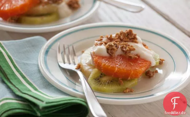 Tropische Früchte Mit Honig-Joghurt-Sauce