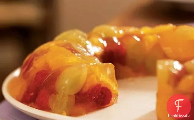 Funkelnder Weiß-Sangria-Salat