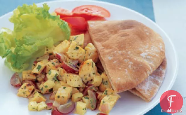 Gegrillte Curry-Hähnchen-Salat Und Pita