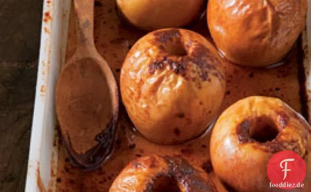 Bratäpfel mit Karamellsauce