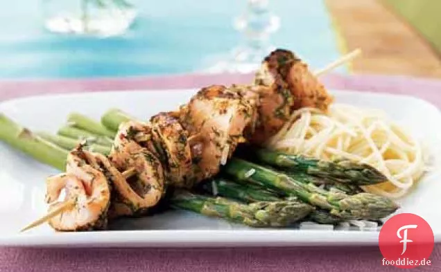 Lachs-Sate mit Dill-Senf-Glasur